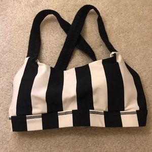 Lululemon sports bra
